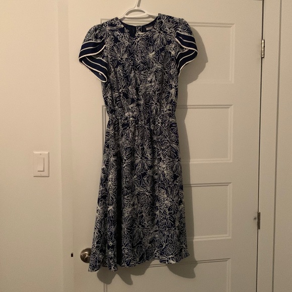 Blue and white dress - Picture 1 of 3